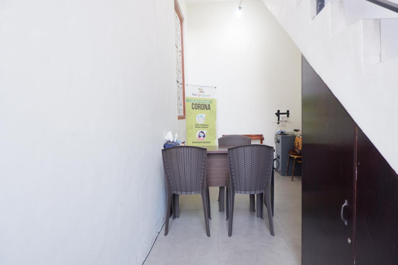 Reddoorz At Bale Eja Syariah Senggigi Apartman Montongbuwoh Kültér fotó
