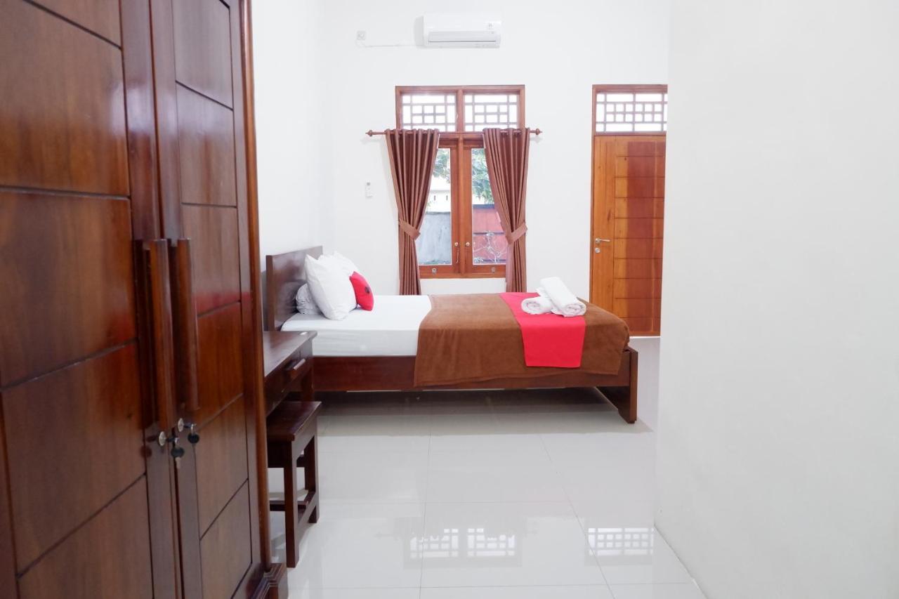 Reddoorz At Bale Eja Syariah Senggigi Apartman Montongbuwoh Kültér fotó