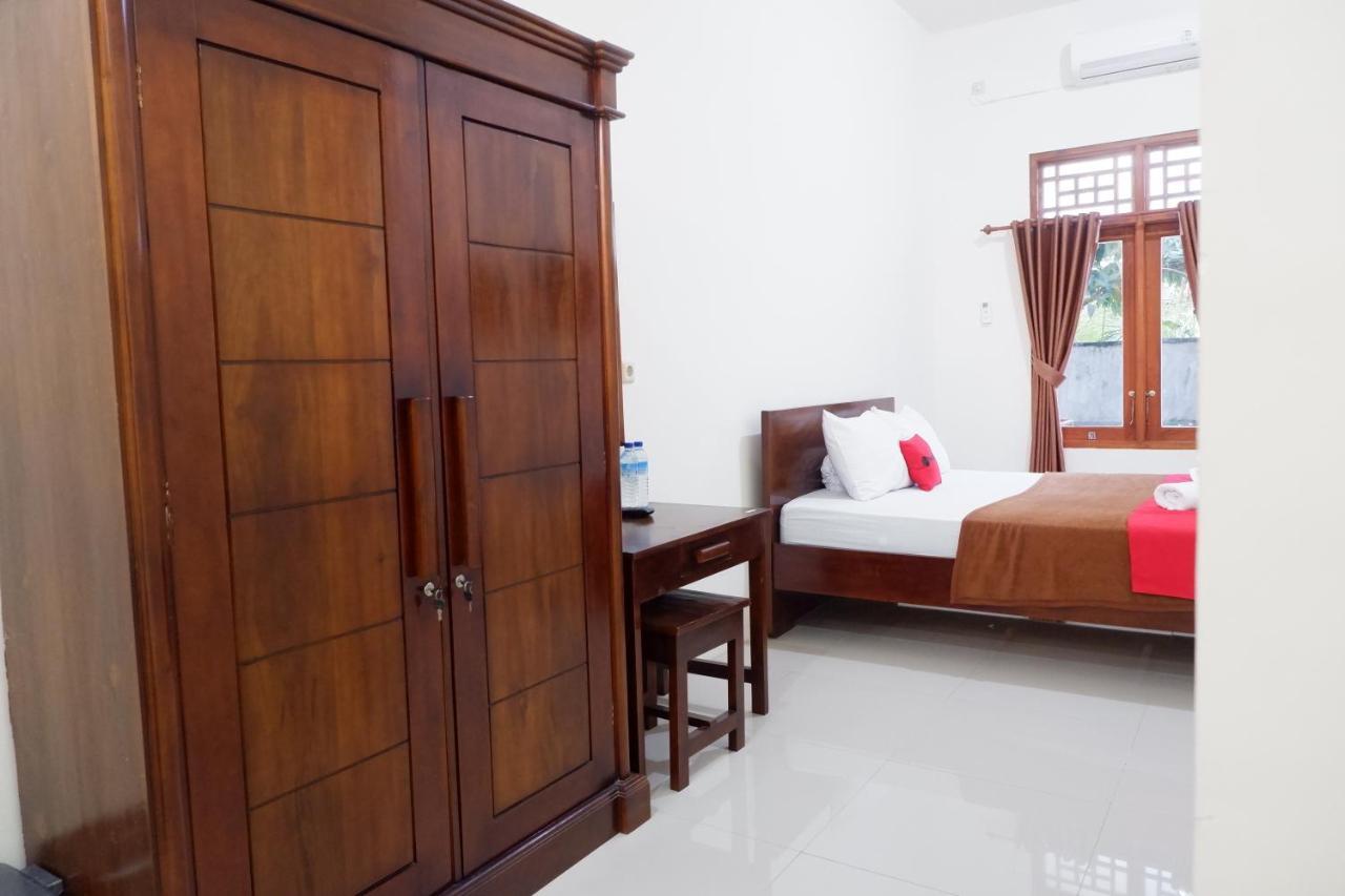 Reddoorz At Bale Eja Syariah Senggigi Apartman Montongbuwoh Kültér fotó